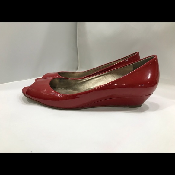 COLE HAAN ELLY OT BALLET wedge red patent peep toe - Picture 4 of 6